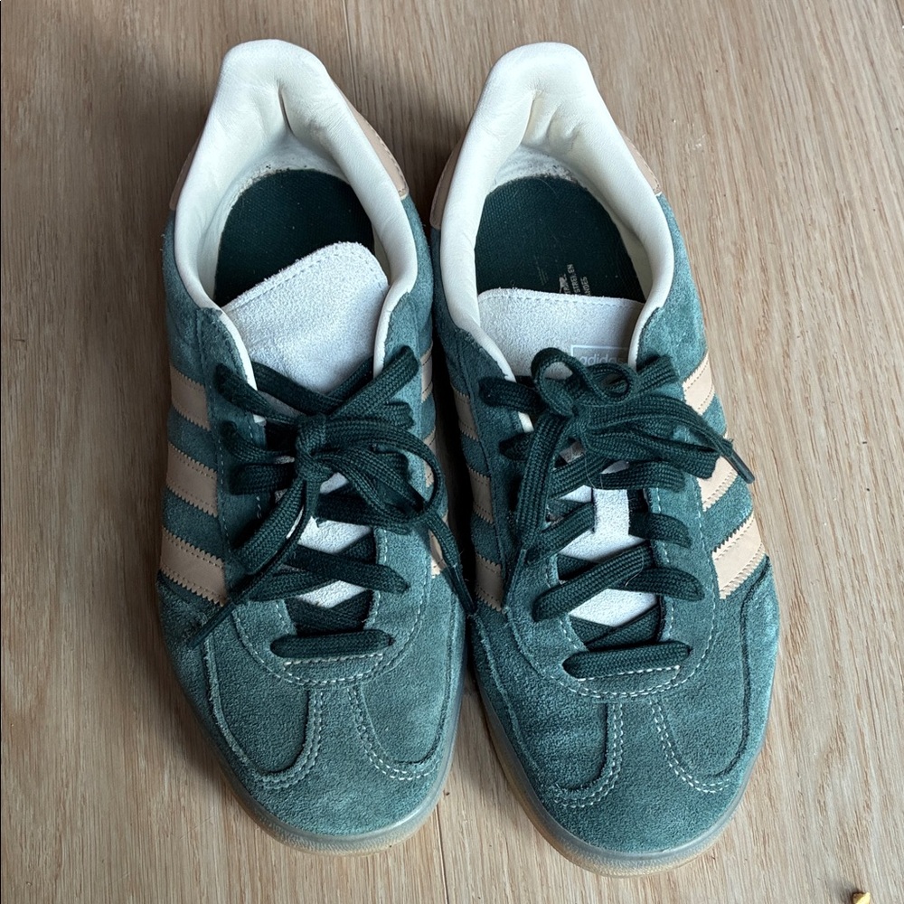Adidas Forest Green and Cream Sneakers